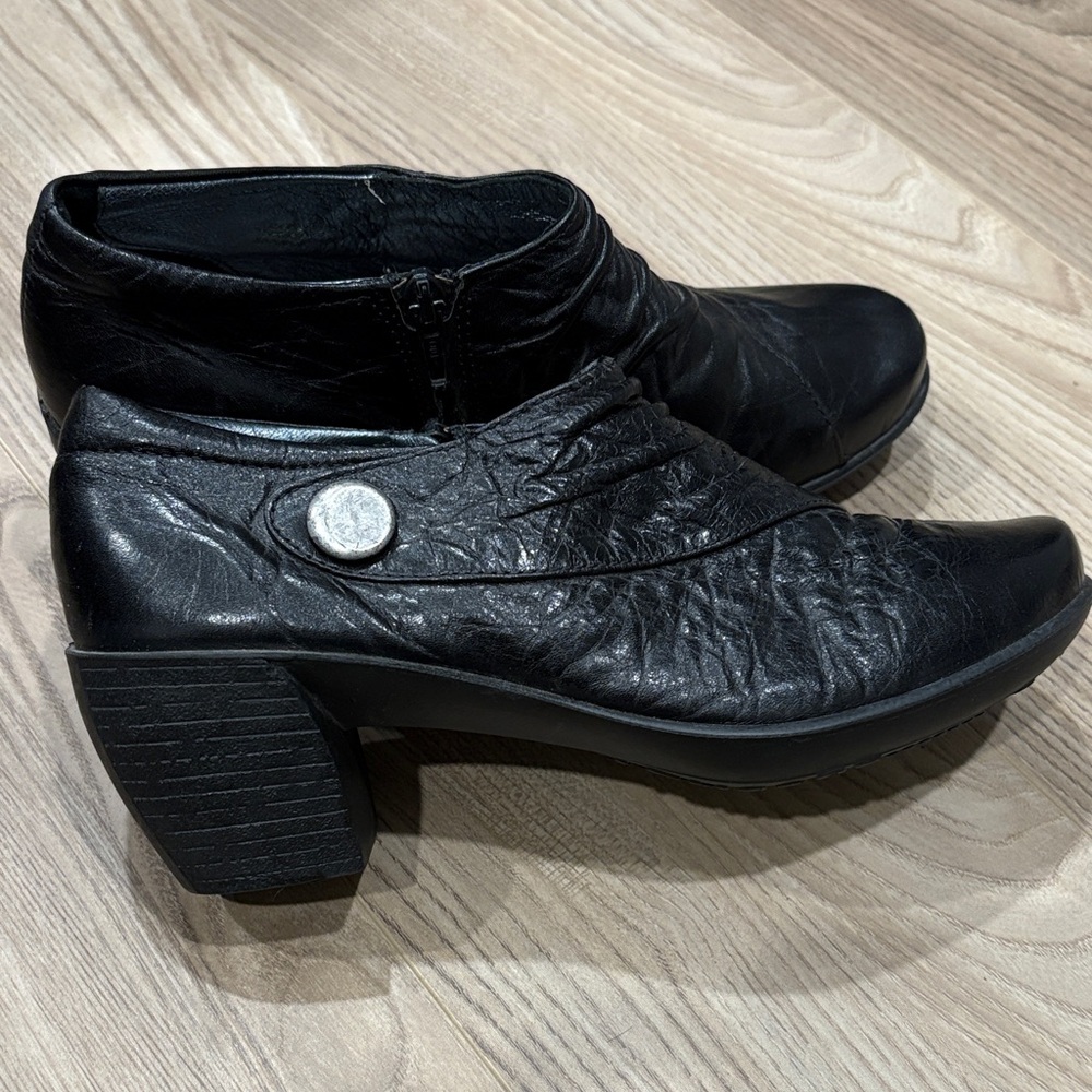 Romika Black Women's Ankle Boots size 38